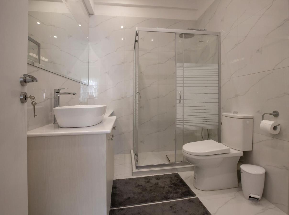 Upscale Luxury Athens Renovated Dream Home In One Of The Most Favorable Locations By National Gardens, Zoo & Hellenic Parliament In Syntagma And Stylish Exquisite Kolonaki Neighborhood Exteriör bild