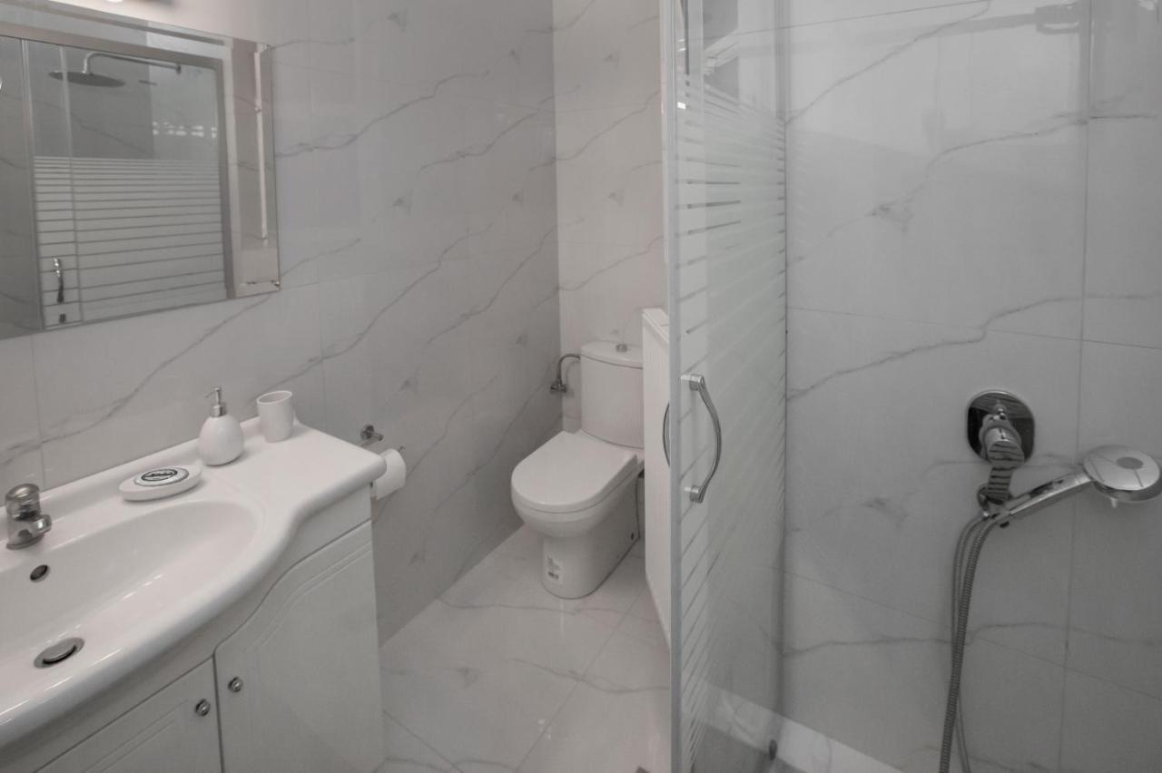Upscale Luxury Athens Renovated Dream Home In One Of The Most Favorable Locations By National Gardens, Zoo & Hellenic Parliament In Syntagma And Stylish Exquisite Kolonaki Neighborhood Exteriör bild